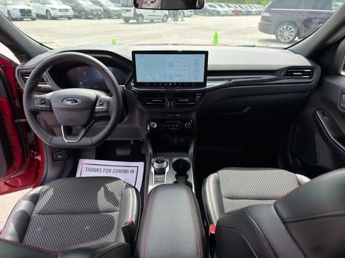 Used 2025 Ford Escape ST-Line w/ Tech Pack #1 FWD image 14