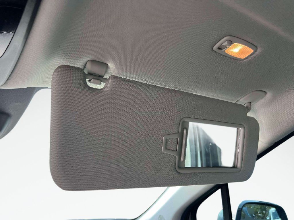 Certified 2023 Kia Carnival EX FWD image 32