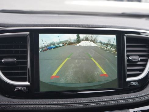 New 2026 Chrysler Pacifica Select w/ S Appearance Package image 23