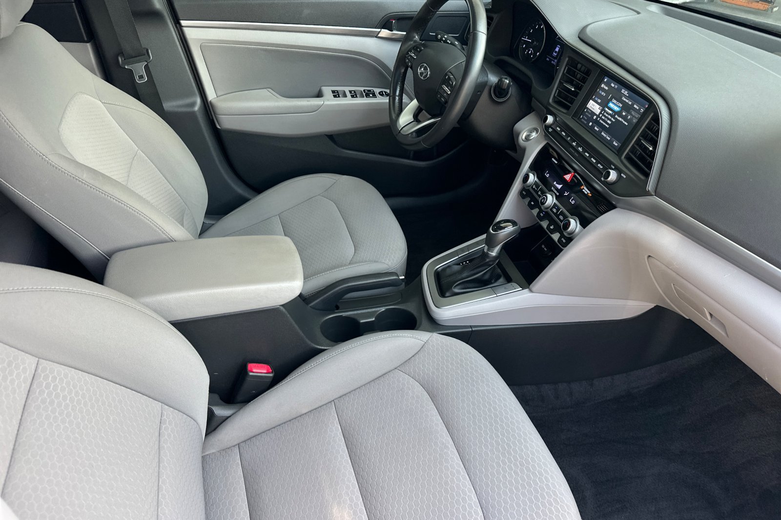 Used 2020 Hyundai Elantra Value Edition FWD image 15