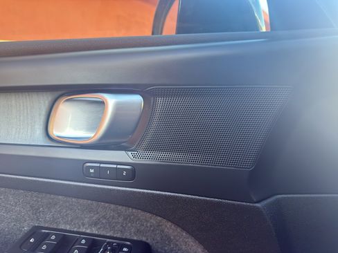 Used 2024 Volvo XC40 B5 Core w/ Protection Package Premier image 13