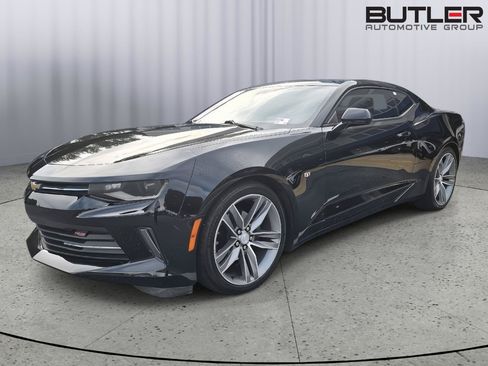 Used 2016 Chevrolet Camaro LT RWD image 1