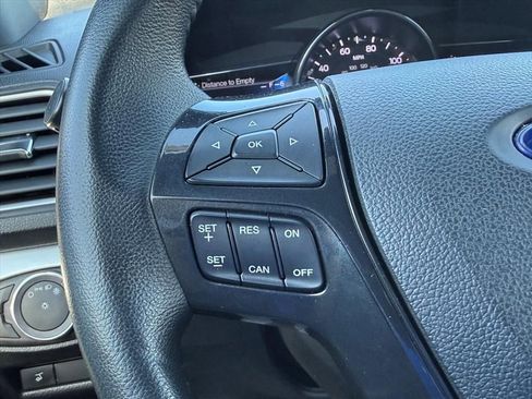 Used 2017 Ford Explorer XLT FWD image 19