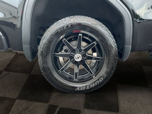 Used 2022 GMC Sierra 1500 Denali AWD/4WD image 12