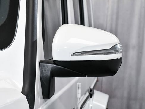 Used 2025 Mercedes-Benz G 550 image 88