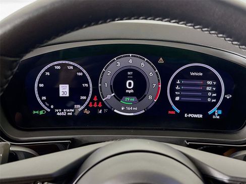 Used 2025 Porsche Cayenne Turbo image 12