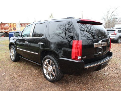 Used 2009 Cadillac Escalade AWD image 9