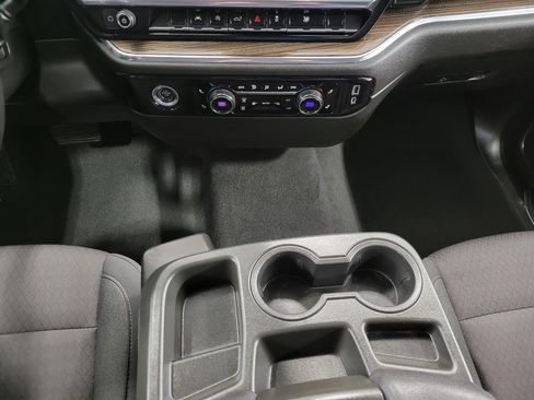 Certified 2024 Chevrolet Silverado 1500 LT image 24