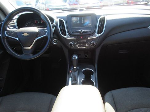 Certified 2018 Chevrolet Equinox LT image 16