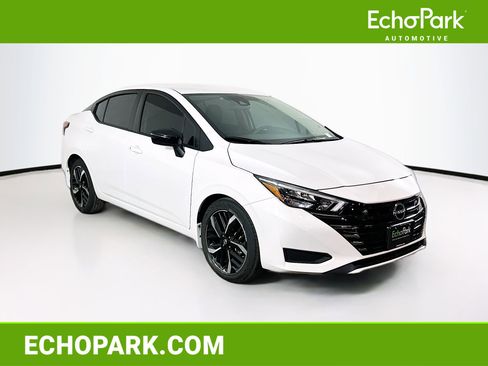 Used 2025 Nissan Versa SR w/ Trunk Package image 1