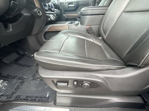 Used 2020 Chevrolet Silverado 1500 High Country w/ Technology Package AWD/4WD image 4