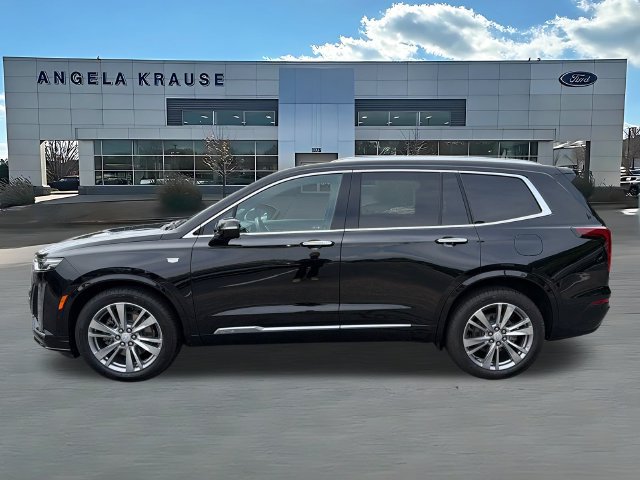 Used 2024 Cadillac XT6 Premium Luxury w/ Platinum Package FWD image 4