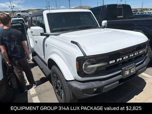 Certified 2025 Ford Bronco Outer Banks AWD/4WD image 3