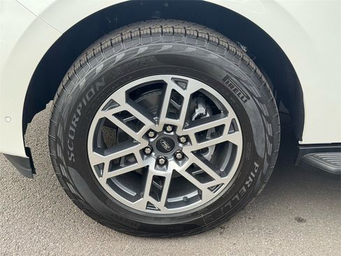 New 2025 Ford Expedition Max Active image 8