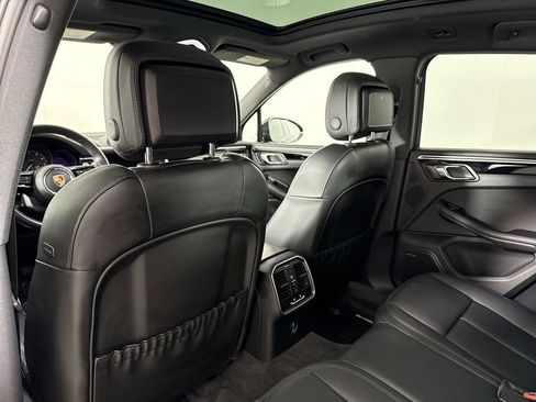 Certified 2024 Porsche Macan Turbo AWD/4WD image 25