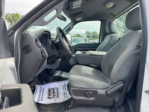 Used 2014 Ford F250 XL w/ Snow Plow Prep Package AWD/4WD image 15