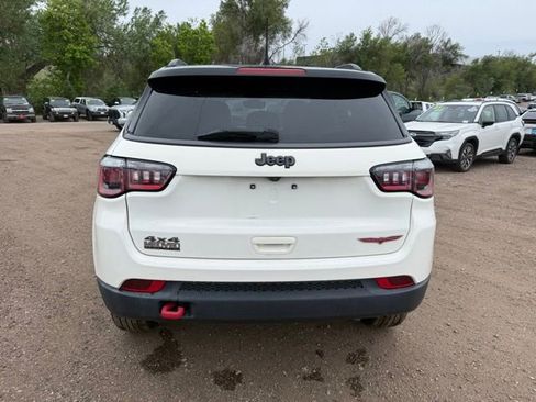 Used 2020 Jeep Compass Trailhawk w/ Leather Interior Group AWD/4WD image 4