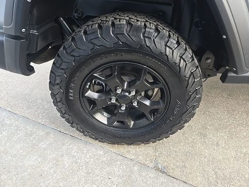 Used 2022 Jeep Wrangler Unlimited Sport image 26