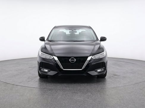 Used 2025 Nissan Sentra SV FWD image 2