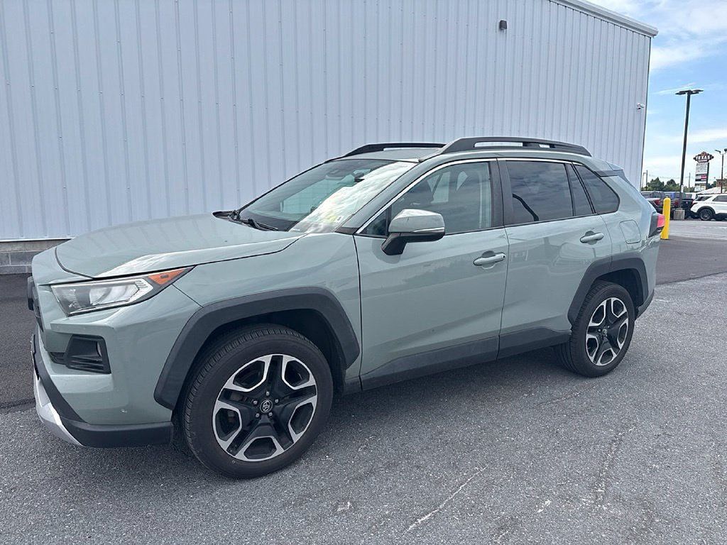 Used 2020 Toyota RAV4 Adventure AWD/4WD image 2
