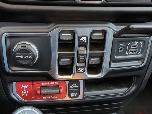 Used 2022 Jeep Gladiator Rubicon w/ LED Lighting Group image 22