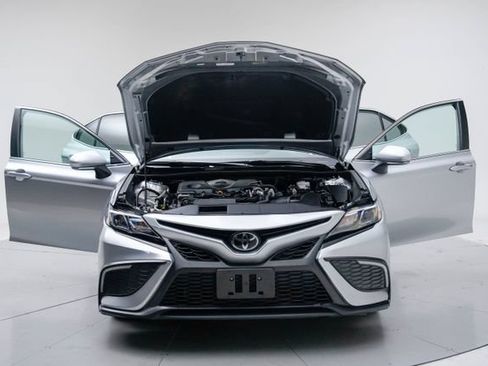 Used 2024 Toyota Camry SE FWD image 16