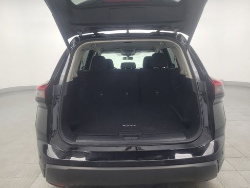 Used 2025 Nissan Rogue SV AWD/4WD image 29