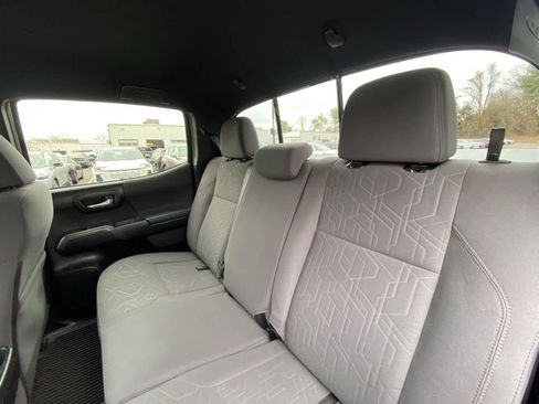 Used 2019 Toyota Tacoma TRD Sport image 22