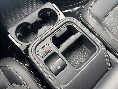 New 2025 Ford Mustang Mach-E GT image 7