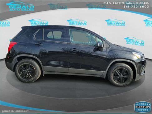 Used 2019 Chevrolet Trax LS w/ Tint and Cruise Package FWD image 5