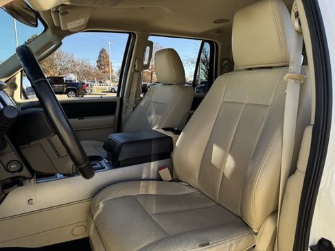 Used 2015 Ford Expedition EL XLT w/ Equipment Group 201A image 25