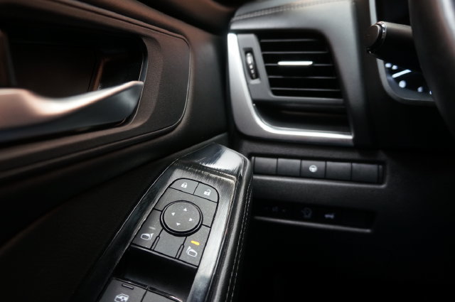 Certified 2025 Nissan Rogue SV AWD/4WD image 29
