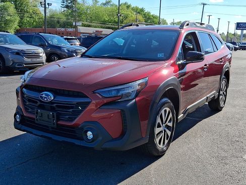Certified 2025 Subaru Outback Premium AWD/4WD image 3