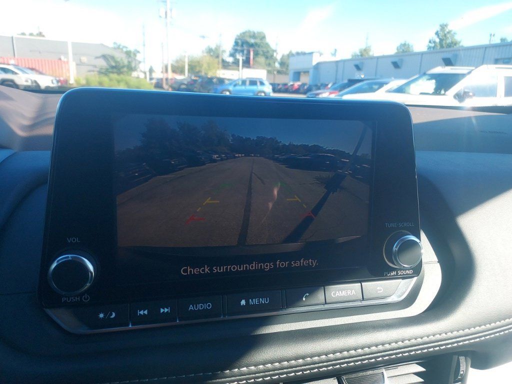 Used 2021 Nissan Rogue S AWD/4WD image 14