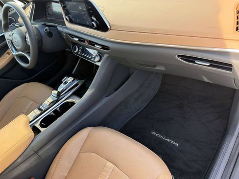 Used 2020 Hyundai Sonata SEL w/ Premium + Sunroof Package FWD image 34