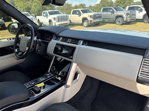 Used 2019 Land Rover Range Rover Supercharged image 35
