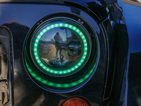 Used 2013 Jeep Wrangler Unlimited Sahara w/ Max Tow Pkg image 19