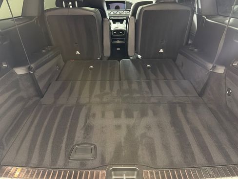 Used 2024 Mercedes-Benz GLS 450 4MATIC image 14