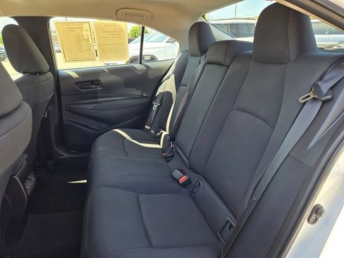 Used 2025 Toyota Corolla LE FWD image 27