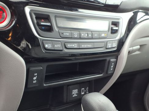 Used 2017 Honda Ridgeline RTL-E image 14
