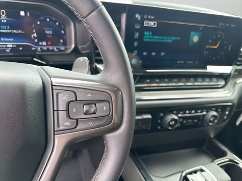 Used 2023 Chevrolet Silverado 1500 ZR2 w/ Technology Package image 31