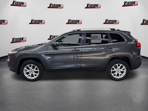 Used 2016 Jeep Cherokee Latitude w/ Cold Weather Group image 8