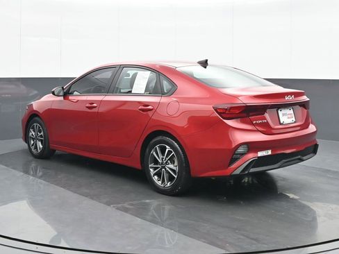 Used 2023 Kia Forte LXS FWD image 4