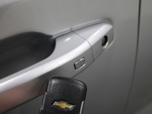 Used 2020 Chevrolet Silverado 1500 RST image 24