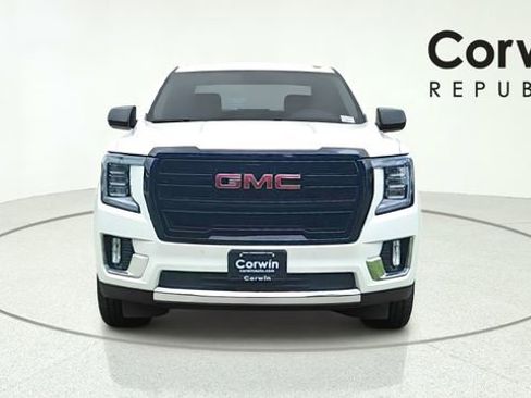 Used 2024 GMC Yukon XL SLT AWD/4WD image 2