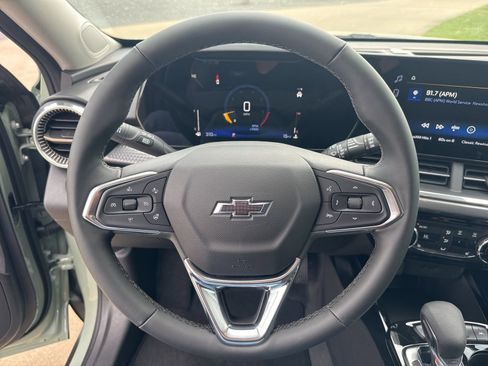 New 2026 Chevrolet Trax ACTIV w/ Driver Confidence Package FWD image 19