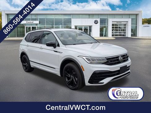 Used 2023 Volkswagen Tiguan SE R-Line AWD/4WD image 1