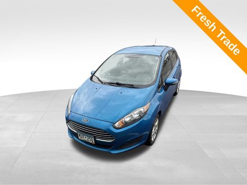 Used 2015 Ford Fiesta SE FWD image 1