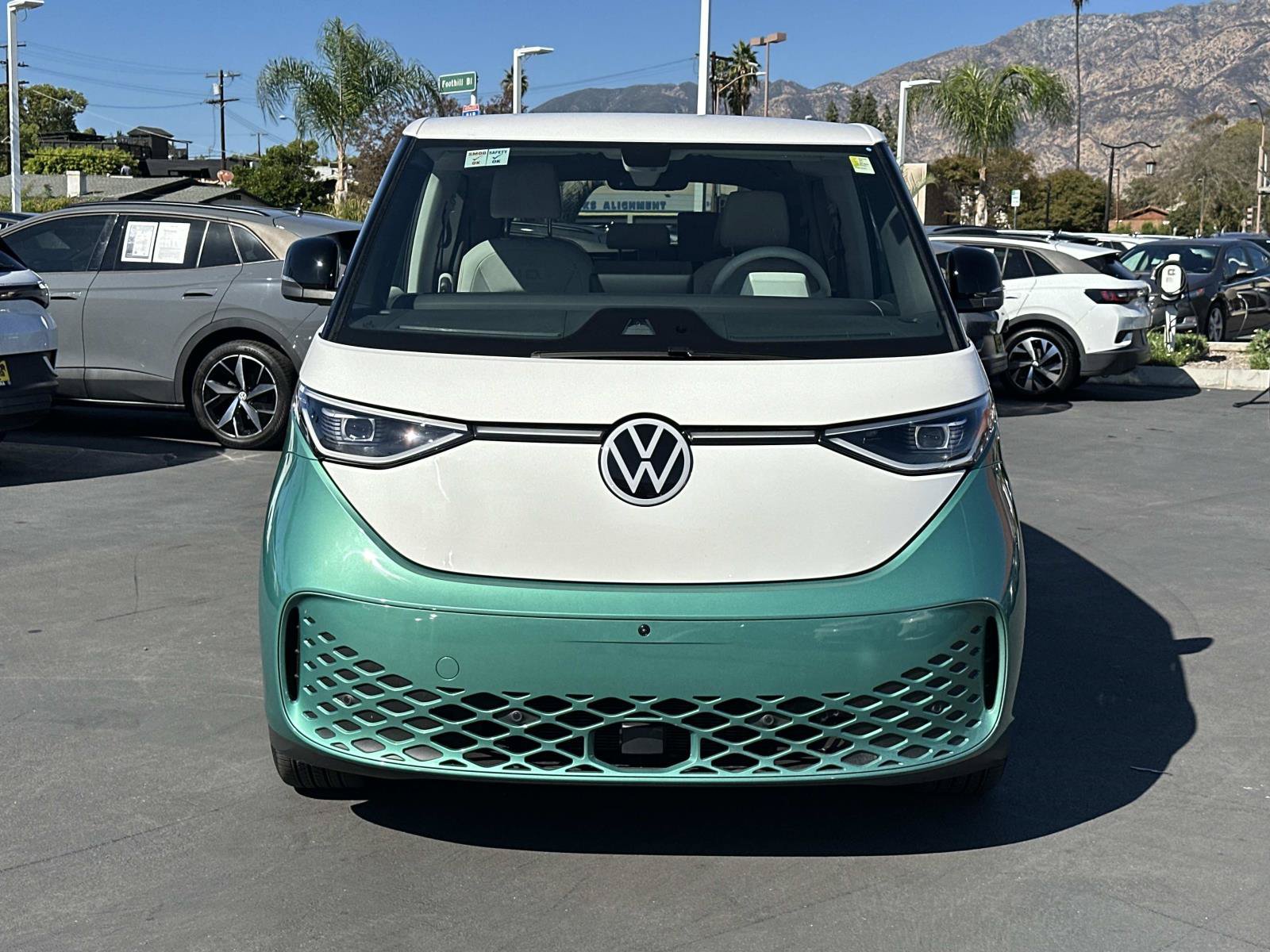 Certified 2025 Volkswagen ID. Buzz 1st Edition RWD image 2