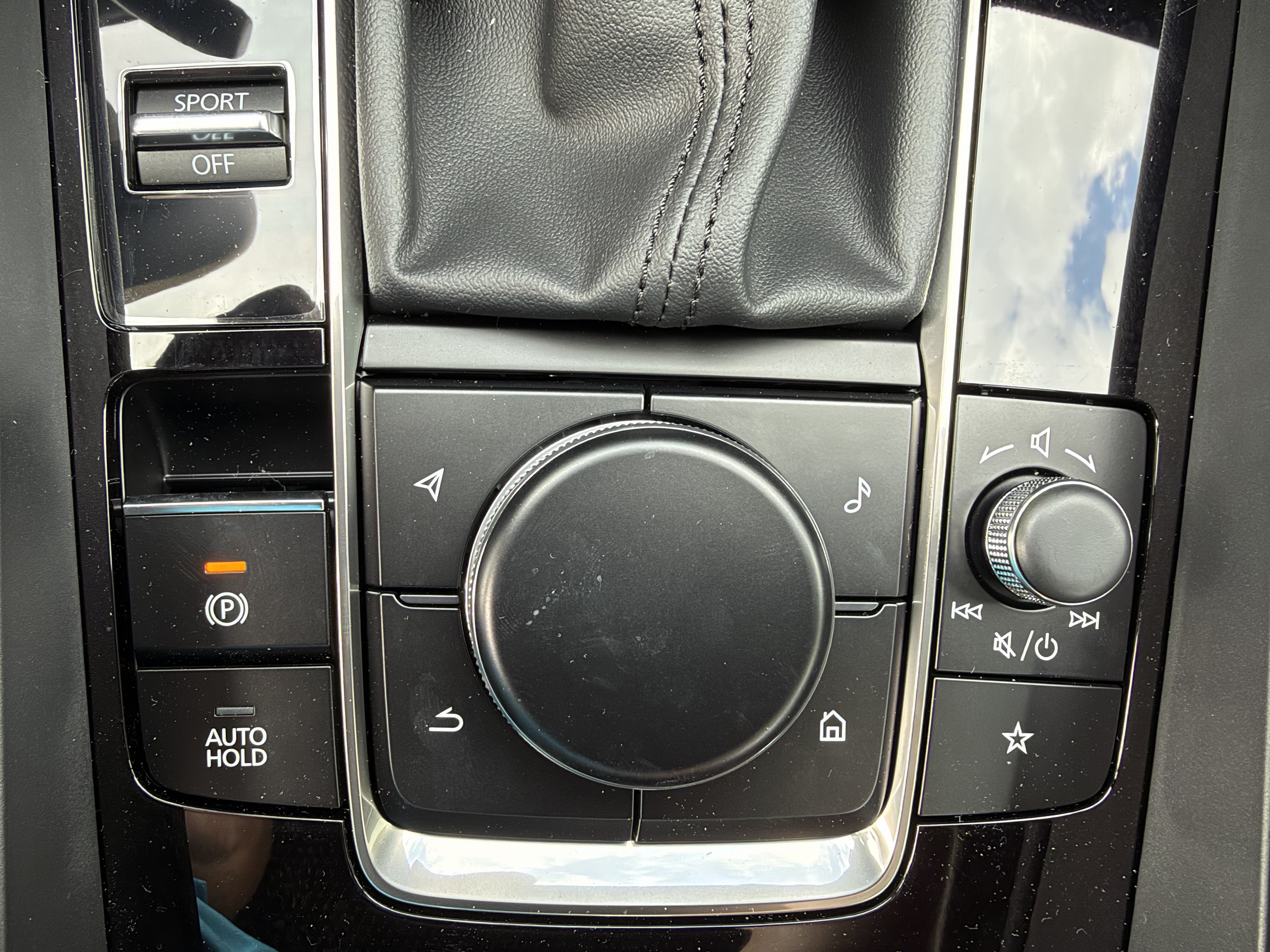 New 2026 MAZDA MAZDA3 Carbon AWD/4WD image 17